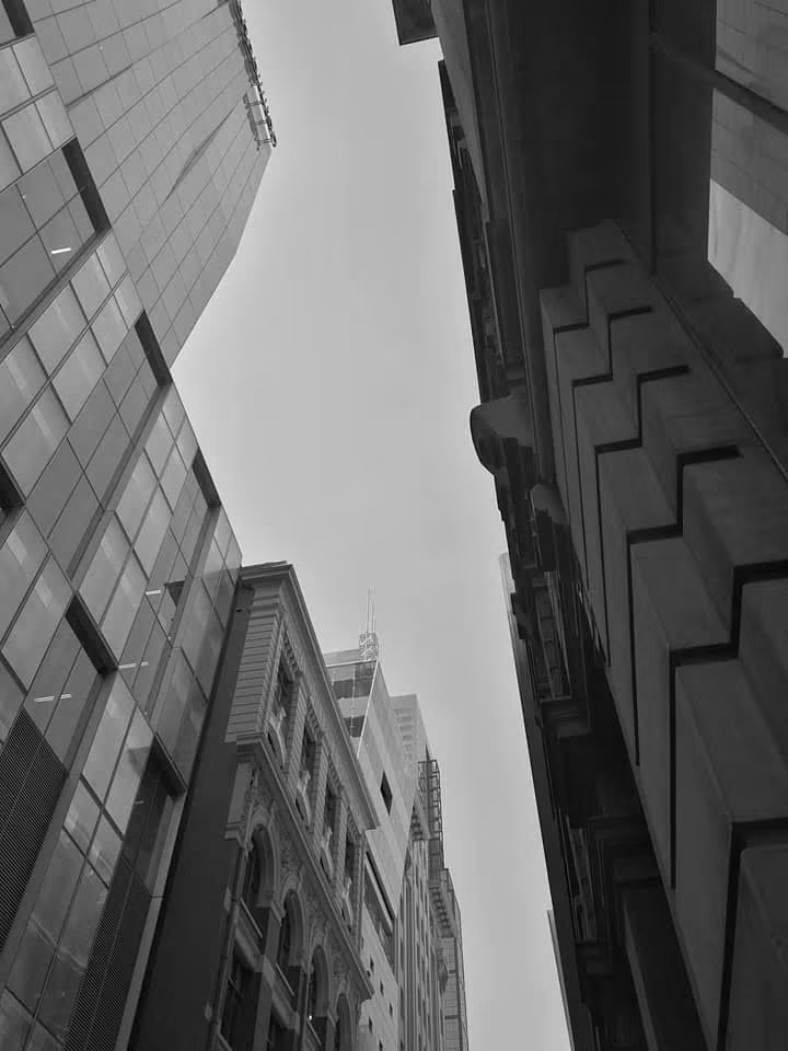 Looking Up Downtown — Real Life 4D phone wallpaper